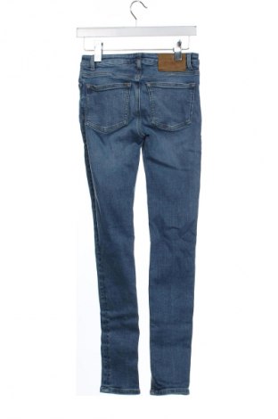 Dziecięce jeansy Calvin Klein Jeans, Rozmiar 15-18y/ 170-176 cm, Kolor Niebieski, Cena 191,99 zł