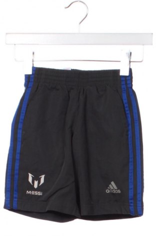 Kinder Shorts Adidas, Größe 5-6y/ 116-122 cm, Farbe Grau, Preis 13,81 €