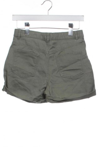 Detské krátke nohavice  H&M, Veľkosť 15-18y/ 170-176 cm, Farba Zelená, Cena  8,95 €