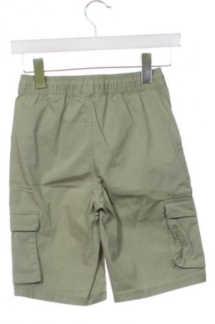 Gyerek rövidnadrág H&M, Méret 7-8y / 128-134 cm, Szín Zöld, Ár 2 812 Ft