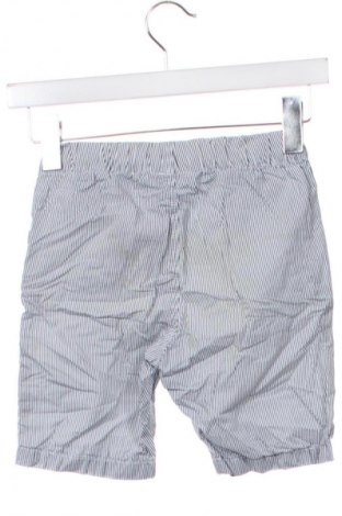 Детски къс панталон H&M, Размер 5-6y/ 116-122 см, Цвят Многоцветен, Цена 14,00 лв.