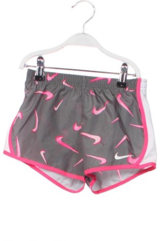 Gyerek rövidnadrág Nike, Méret 4-5y / 110-116 cm, Szín Sokszínű, Ár 5 474 Ft