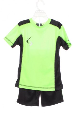 Παιδικό αθλητικό σύνολο Unbranded, Μέγεθος 4-5y/ 110-116 εκ., Χρώμα Πολύχρωμο, Τιμή 31,72 €