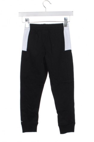 Kinder Sporthose Air Jordan Nike, Größe 5-6y/ 116-122 cm, Farbe Mehrfarbig, Preis 48,99 €