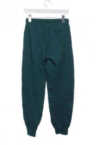 Kinder Sporthose Calvin Klein Jeans, Größe 10-11y/ 146-152 cm, Farbe Grün, Preis 43,99 €