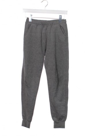 Gyerek sport nadrág LC Waikiki, Méret 9-10y / 140-146 cm, Szín Szürke, Ár 3 800 Ft