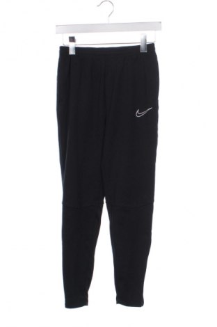 Gyerek sport nadrág Nike, Méret 11-12y / 152-158 cm, Szín Fekete, Ár 6 800 Ft