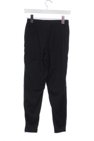 Gyerek sport nadrág Nike, Méret 11-12y / 152-158 cm, Szín Fekete, Ár 6 800 Ft