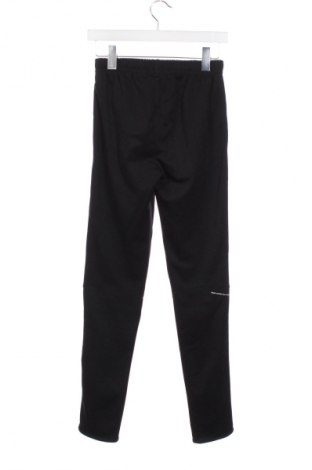 Gyerek sport nadrág Umbro, Méret 12-13y / 158-164 cm, Szín Fekete, Ár 14 630 Ft