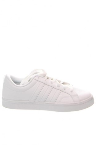 Мъжки обувки Adidas, Размер 42, Цвят Бял, Цена 89,99 лв.