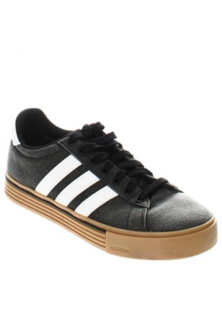 Férfi cipők
 Adidas, Méret 41, Szín Sokszínű, Ár 54 599 Ft