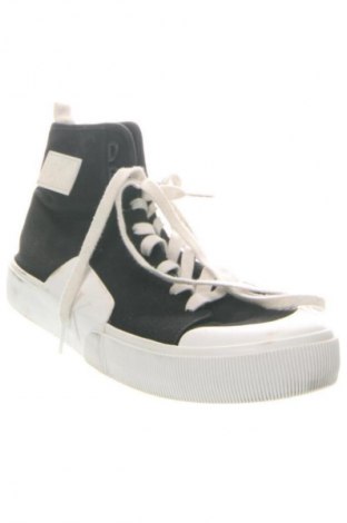 Férfi cipők
 Calvin Klein Jeans, Méret 42, Szín Fekete, Ár 20 459 Ft