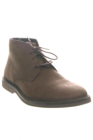 Férfi cipők
 Clarks, Méret 41, Szín Barna, Ár 23 579 Ft