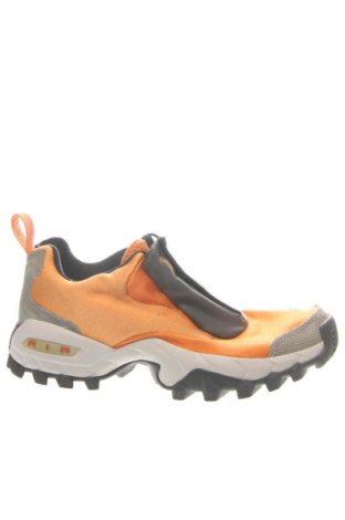 Мъжки обувки Nike, Размер 42, Цвят Оранжев, Цена 89,99 лв.