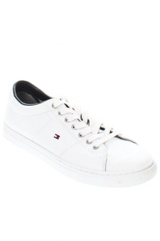 Férfi cipők
 Tommy Hilfiger, Méret 41, Szín Fehér, Ár 23 989 Ft