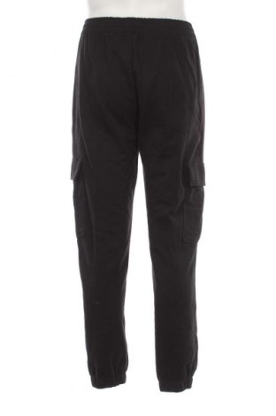 Pantaloni trening de bărbați Calvin Klein Jeans, Mărime M, Culoare Negru, Preț 579,99 Lei