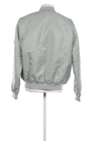Geacă de bărbati Calvin Klein Jeans, Mărime M, Culoare Verde, Preț 1.039,99 Lei