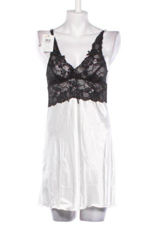 Pijama Unbranded, Mărime S, Culoare Alb, Preț 25,00 Lei