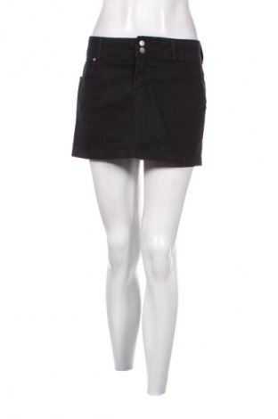 Fustă Bershka, Mărime M, Culoare Negru, Preț 76,00 Lei
