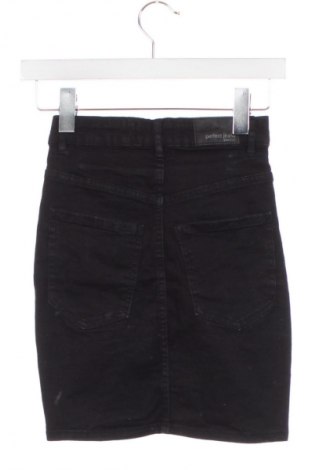 Φούστα Gina Tricot, Μέγεθος XXS, Χρώμα Μαύρο, Τιμή 13,81 €