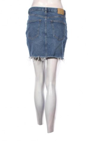 Spódnica Pull&Bear, Rozmiar M, Kolor Niebieski, Cena 66,39 zł
