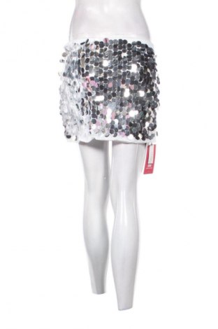 Rock Romwe, Größe S, Farbe Silber, Preis € 15,86