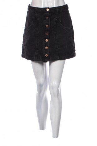 Fustă Stradivarius, Mărime M, Culoare Negru, Preț 76,00 Lei