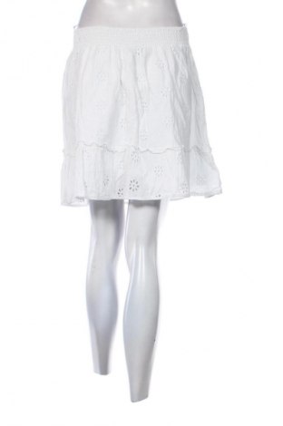 Fustă Vero Moda, Mărime L, Culoare Alb, Preț 51,45 Lei