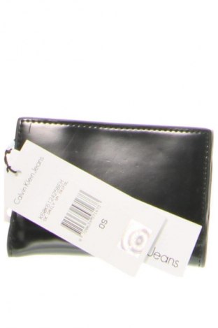 Geldbörsen Calvin Klein, Farbe Schwarz, Preis 69,99 €