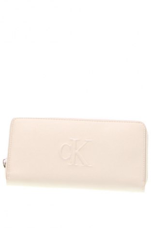 Портмоне Calvin Klein Jeans, Цвят Бежов, Цена 102,99 лв.