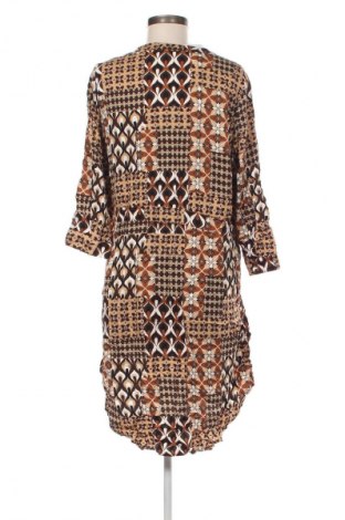 Kleid Apricot, Größe L, Farbe Mehrfarbig, Preis 33,99 €