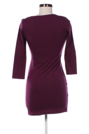 Kleid Atmosphere, Größe M, Farbe Lila, Preis € 14,83