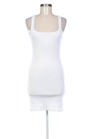 Kleid Bershka, Größe L, Farbe Weiß, Preis 14,83 €
