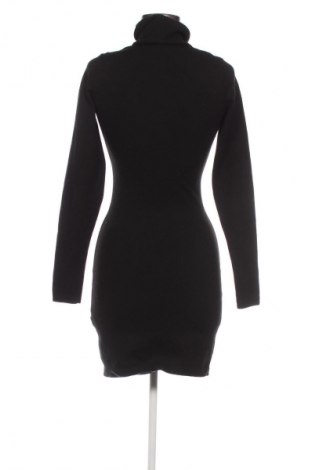 Rochie Bershka, Mărime M, Culoare Negru, Preț 76,32 Lei