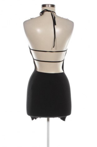 Sukienka Bershka, Rozmiar S, Kolor Czarny, Cena 70,99 zł