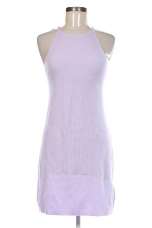 Рокля Calvin Klein Jeans, Размер XS, Цвят Лилав, Цена 112,99 лв.