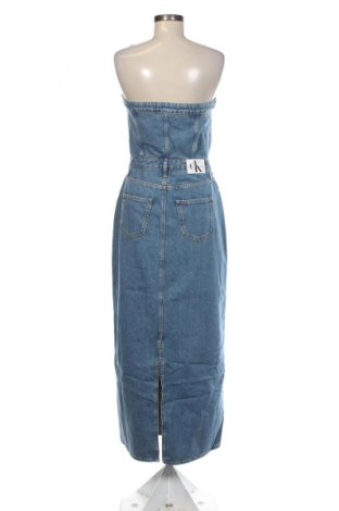 Рокля Calvin Klein Jeans, Размер S, Цвят Син, Цена 179,99 лв.