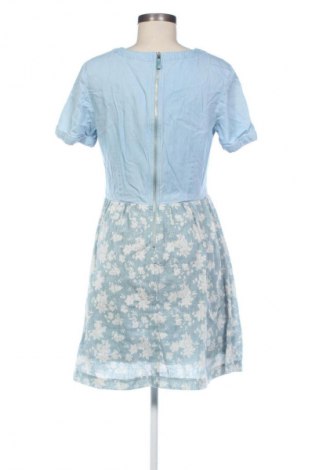 Kleid Edc By Esprit, Größe M, Farbe Mehrfarbig, Preis 24,55 €