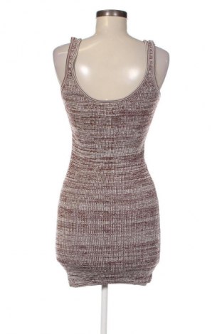 Kleid FIRST, Größe M, Farbe Mehrfarbig, Preis 18,99 €
