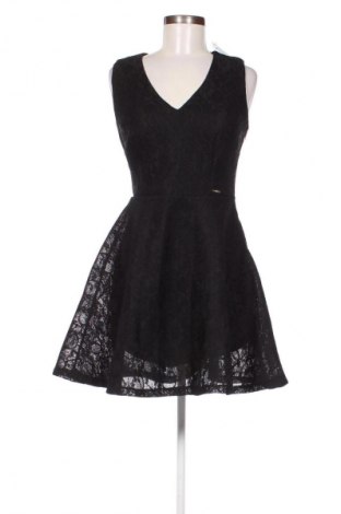 Φόρεμα Guess, Μέγεθος M, Χρώμα Μαύρο, Τιμή 132,17 €