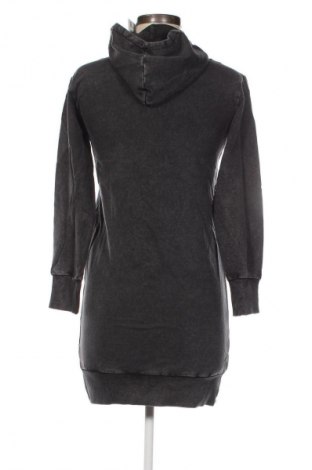 Παιδικό φόρεμα Guess, Μέγεθος 11-12y/ 152-158 εκ., Χρώμα Γκρί, Τιμή 24,99 €
