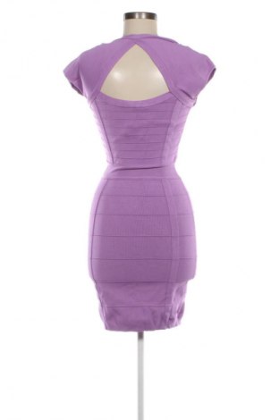 Šaty  Guess By Marciano, Velikost S, Barva Fialová, Cena  1 529,00 Kč