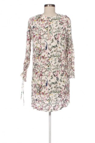 Rochie H&M, Mărime M, Culoare Multicolor, Preț 76,00 Lei