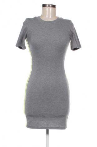 Kleid H&M Divided, Größe S, Farbe Grau, Preis € 14,83