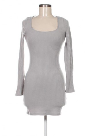 Kleid H&M Divided, Größe S, Farbe Grau, Preis € 14,91