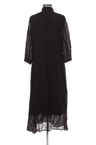 Sukienka In Wear, Rozmiar S, Kolor Czarny, Cena 188,76 zł