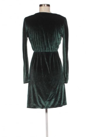 Kleid LC Waikiki, Größe M, Farbe Grün, Preis 20,99 €