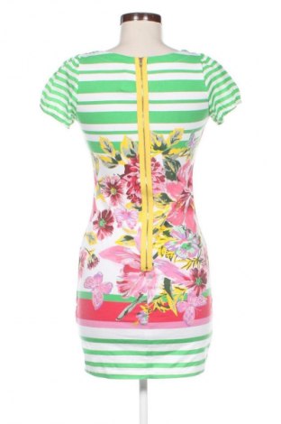 Kleid Last Girl, Größe S, Farbe Mehrfarbig, Preis 27,80 €