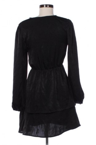 Kleid NA-KD, Größe M, Farbe Schwarz, Preis € 65,60