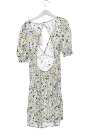 Kleid Pull&Bear, Größe XS, Farbe Mehrfarbig, Preis € 23,53